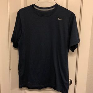 Men’s Navy Nike Dry Fit Tee (large)